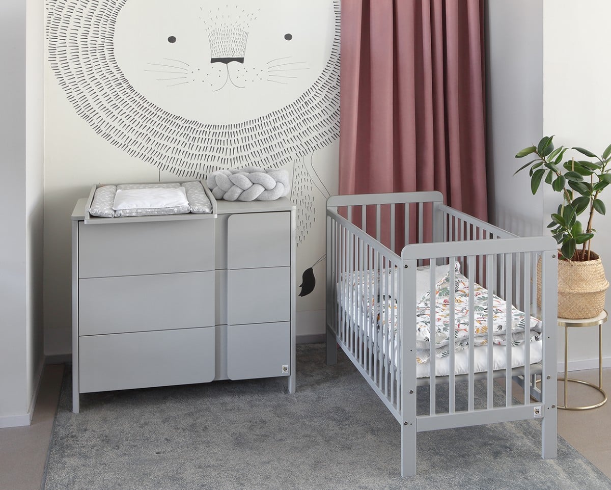 LIGHT GREY YappyUno baby cot and YappyClassic dresser