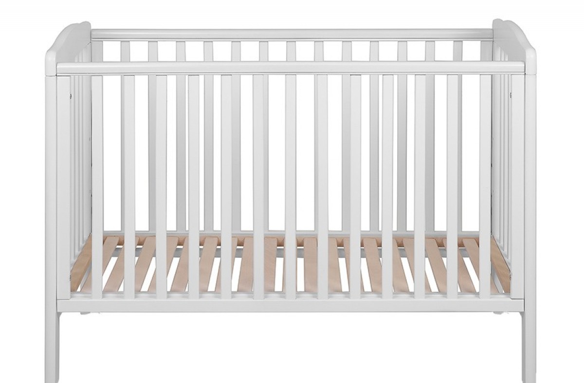  WHITE YappyClassic Kleiderschrank und Wickelkommode und YappyQu Babybett