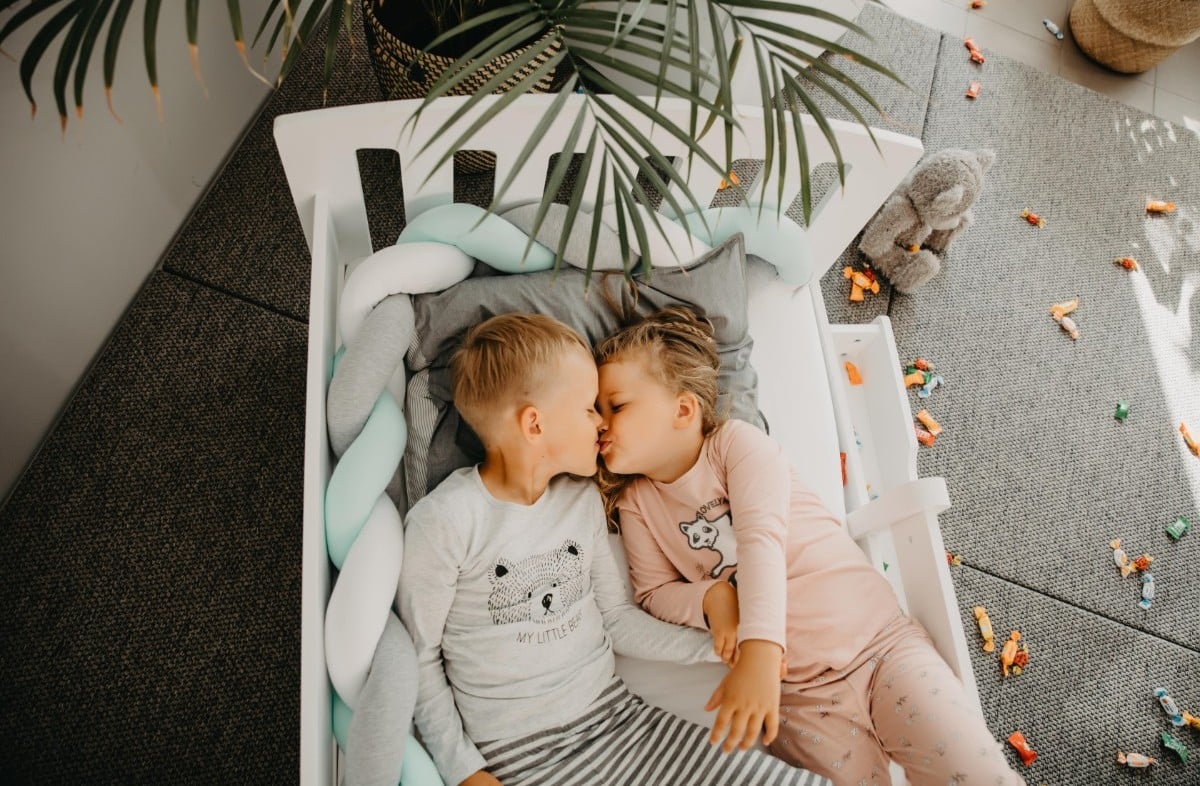  YappyLux toddler bed, WHITE