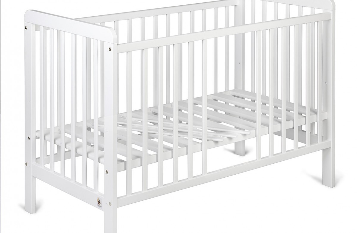  WHITE YappyUno baby cot and YappyClassic dresser