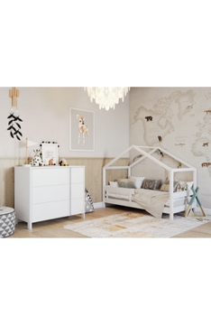 WHITE YappyHytte house bed and YappyClassic dresser