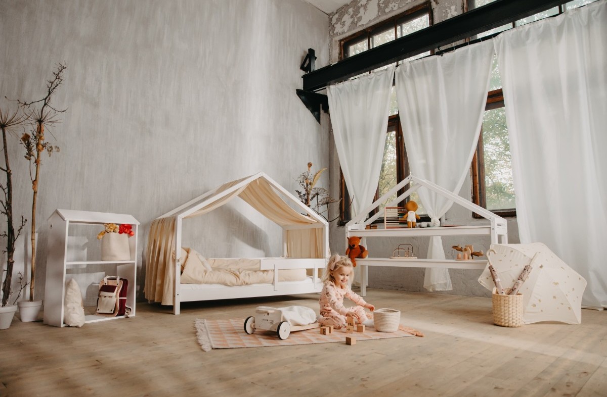  WHITE YappyHytte house bed, YappyHytte shelf and YappyHus shelf