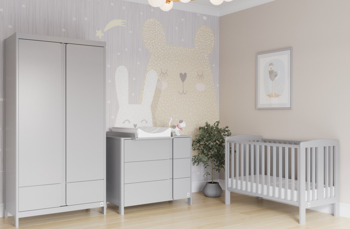  LIGHT GREY YappyClassic Kleiderschrank und Wickelkommode und YappyQu Babybett