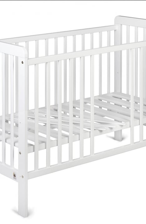 WHITE YappyUno baby cot and YappyClassic dresser