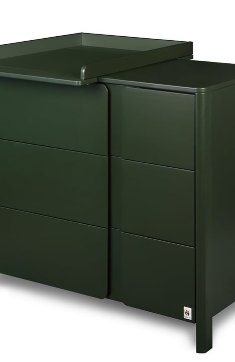 GREEN Limited YappyQu baby cot and YappyClassic dresser